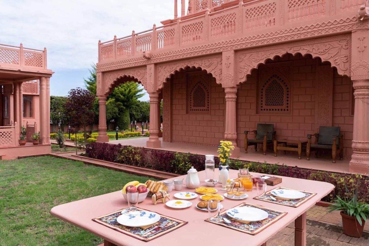 Stayvista At Pink Palace Rajasthani Decor Ooty Exteriör bild